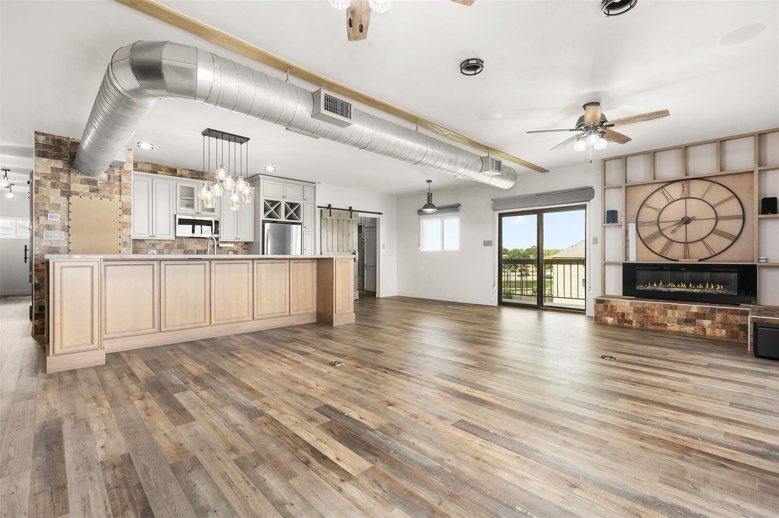 Property Photo: 18809 Egret Bay Boulevard 321 TX 77058