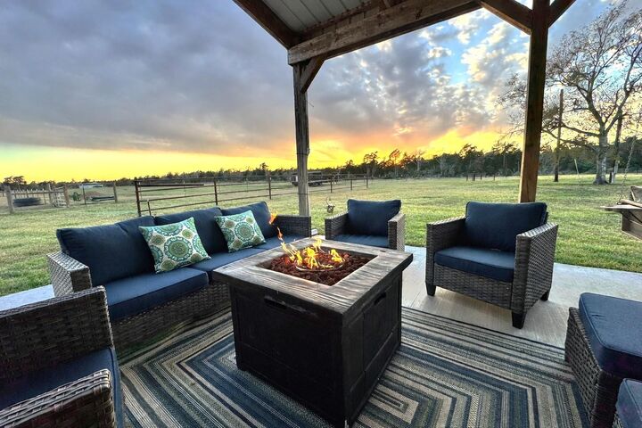 Property Photo: 1055 Cr 214 TX 78962