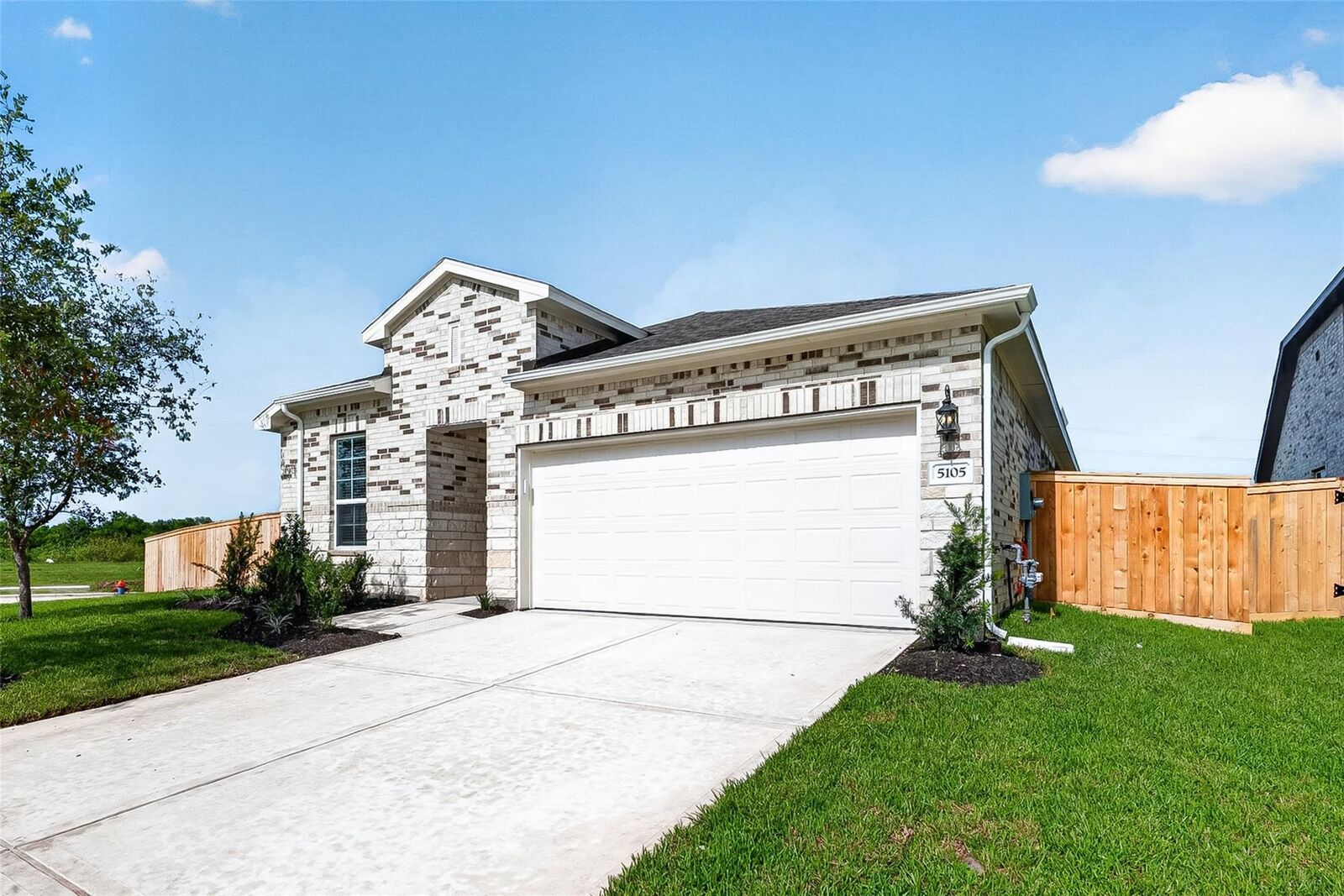 Property Photo:  5105 Redbud Valley Dr  TX 77584 