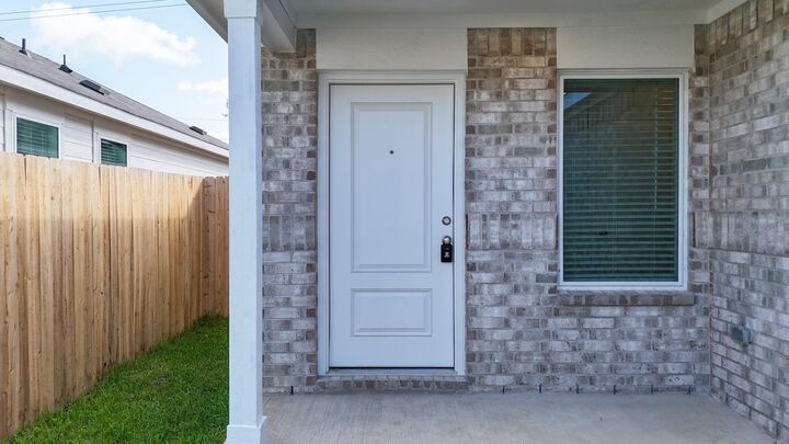 Property Photo: 21210 Newberry Grove Lane TX 77338