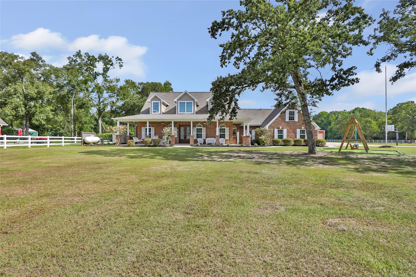 Property Photo: 1111 Valley Commons Drive TX 77336