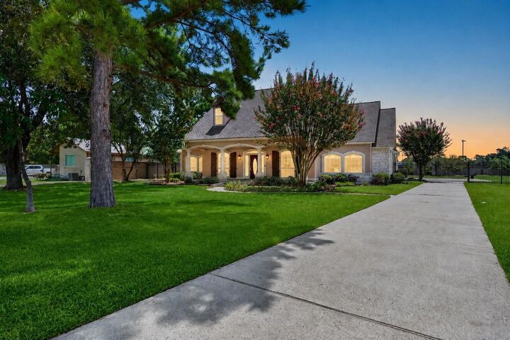 Property Photo:  17027 Champions Lakeway  TX 77375 