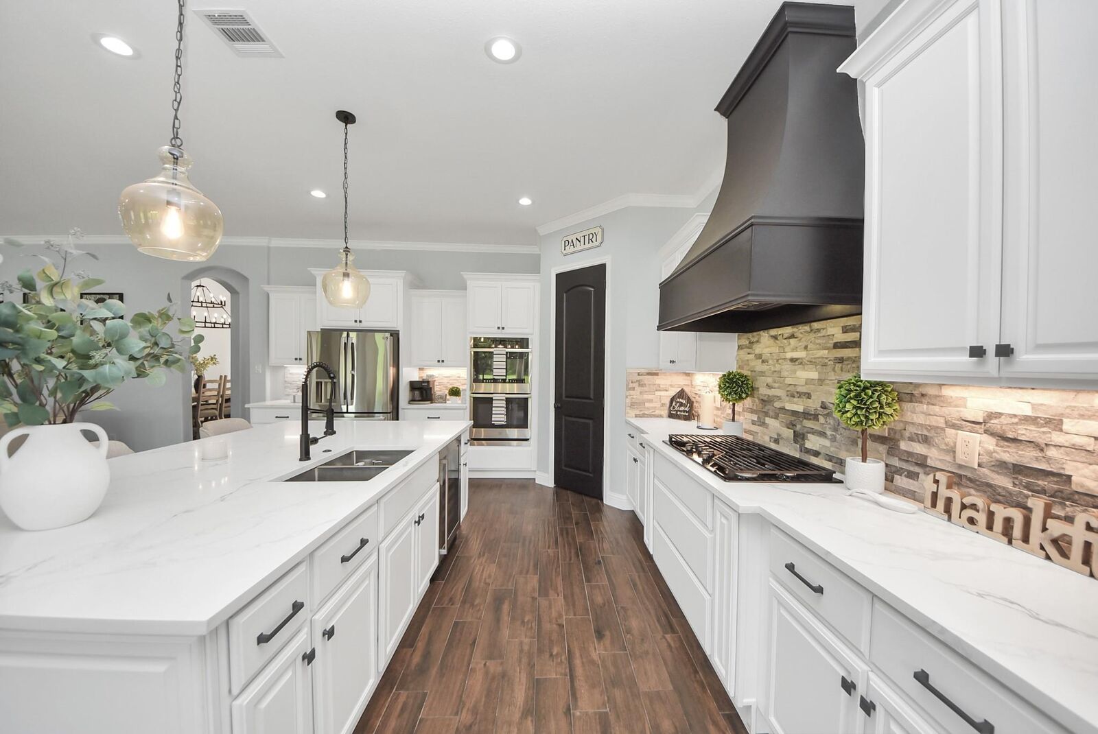 Property Photo: 16626 Hamill Drive TX 77583