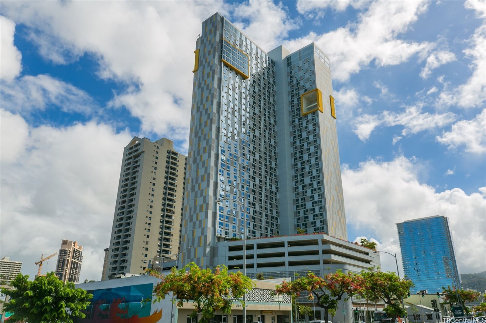Property Photo:  988 Halekauwila Street 1314  HI 96813 