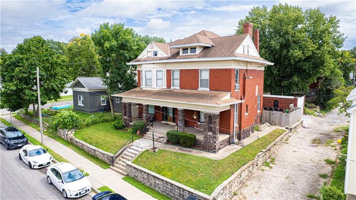 Property Photo: 1714 Faraon Street MO 64501
