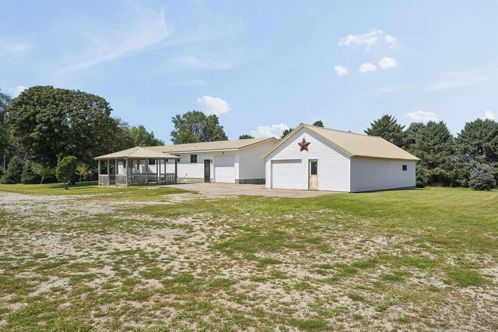 Property Photo:  10134 Newell Avenue  IA 50636 