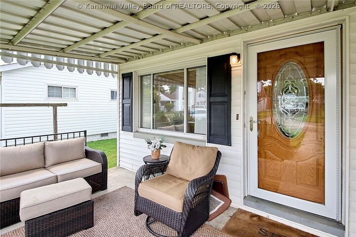 Property Photo:  2715 Lincoln Avenue  WV 25177 