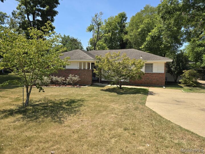 Property Photo: 631 Hillman Street AL 36109