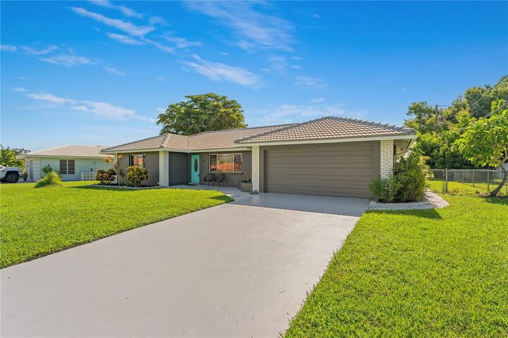 Property Photo:  420 Signorelli Drive  FL 34275 