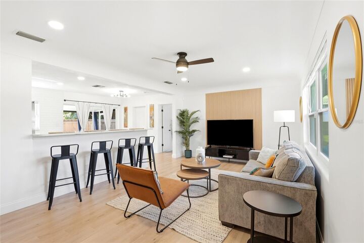 Property Photo:  2117 N Hercules Avenue  FL 33763 