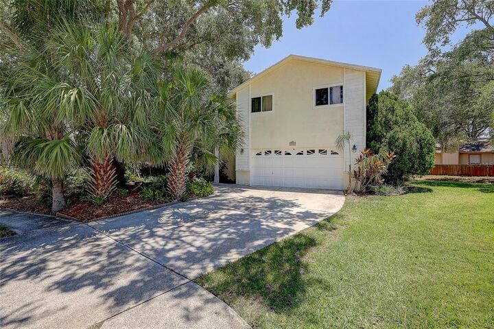 Property Photo:  4505 33rd Avenue W  FL 34209 