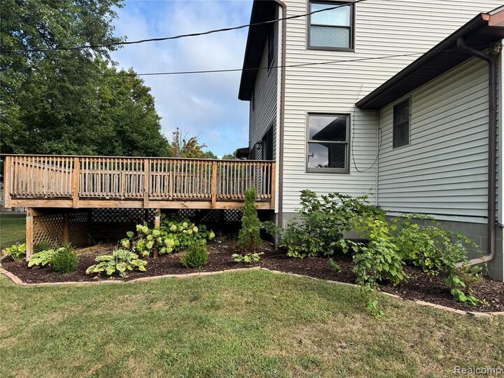 Property Photo: 1712 Peppermill Road MI 48446 3246