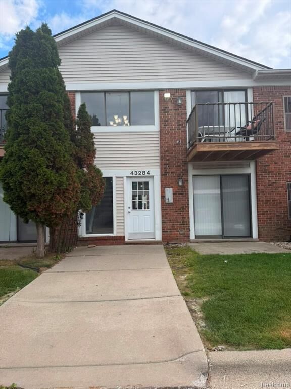 Property Photo: 43284 Mound Road MI 48314 2039
