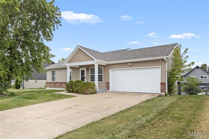 Property Photo:  679 Dundee Court  MO 63385 