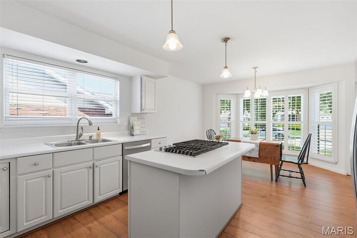 Property Photo:  845 Braefield Court  MO 63017 