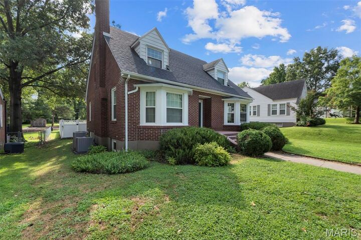 Property Photo:  308 N Sunset Boulevard  MO 63701 