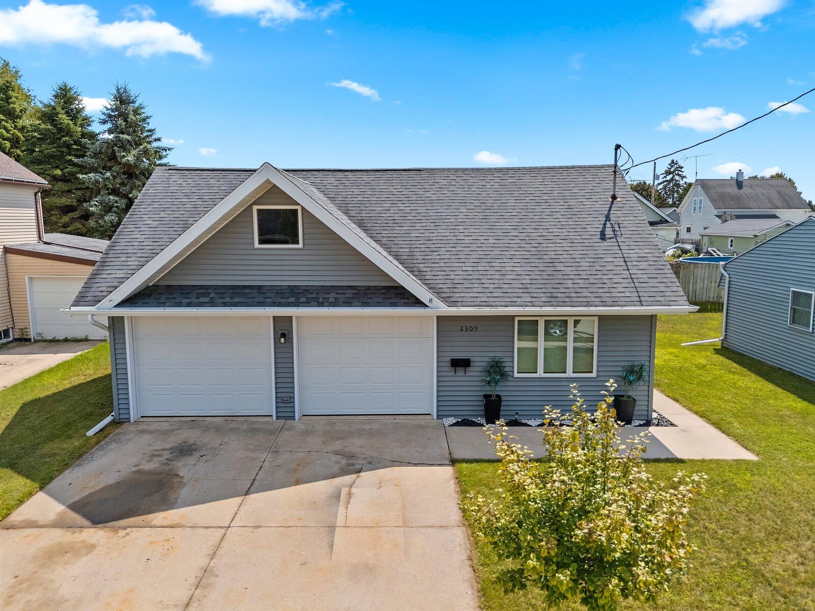 Property Photo:  2309 9th Pl  WI 54241 