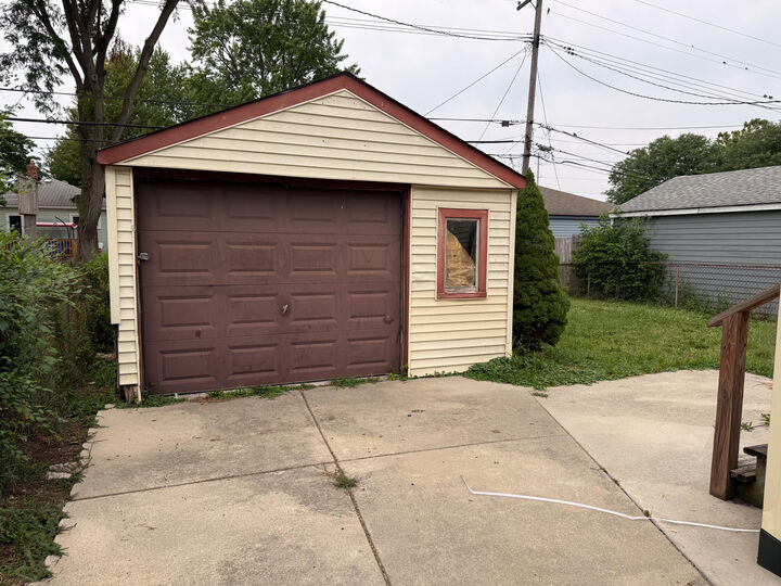 Property Photo:  6464 Weddel Street  MI 48180 
