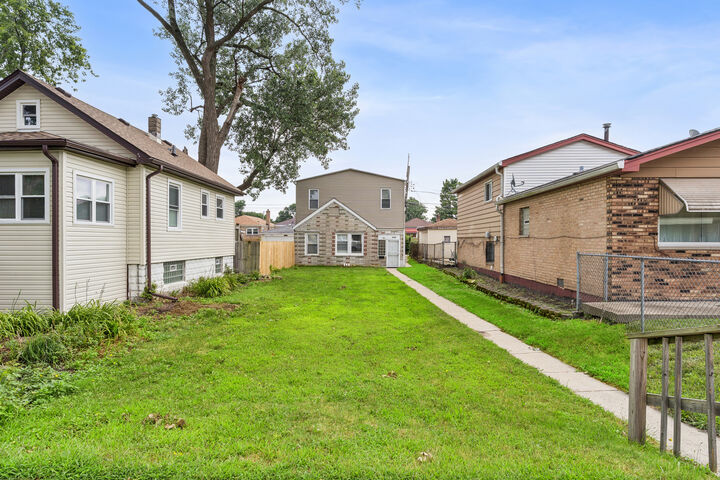 Property Photo: 8725 S Constance Avenue IL 60617