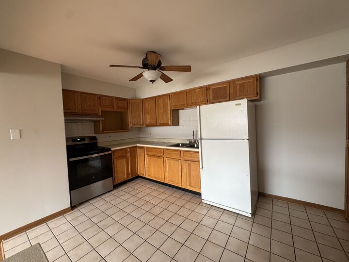 Property Photo:  320 Beach Avenue 3C  IL 60526 