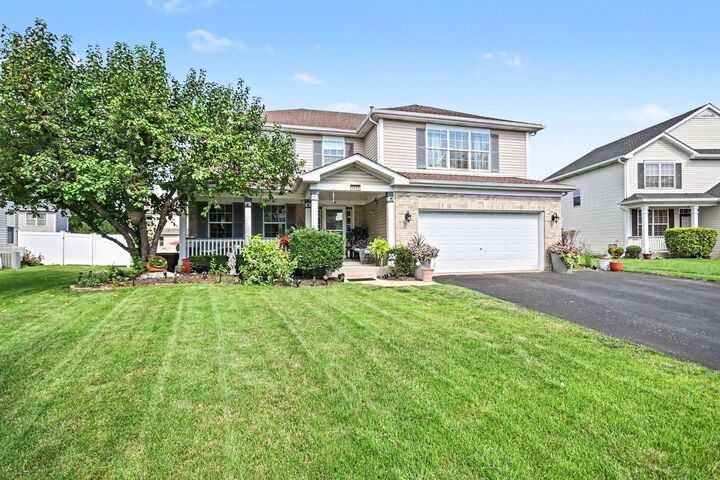 Property Photo: 1402 Fitzer Drive IL 60431