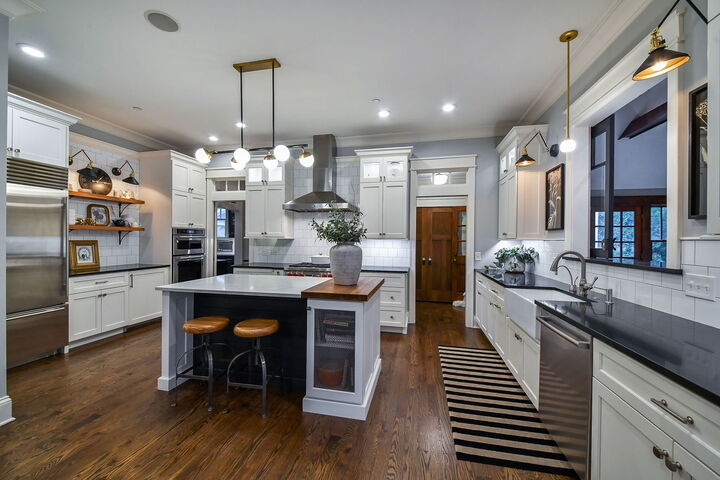 Property Photo:  445 Bryant Avenue  IL 60137 