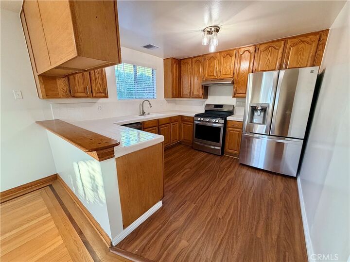 Property Photo:  5622 Aldama Street  CA 90042 