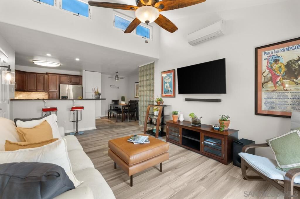 Property Photo:  5402 Balboa Arms 415  CA 92117 