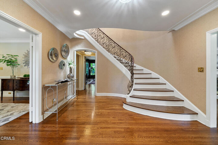 Property Photo: 1230 Winston Avenue CA 91108