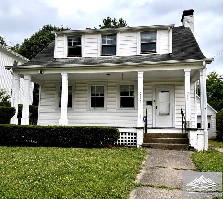 Property Photo: 655 Rockbridge Street WV 24701