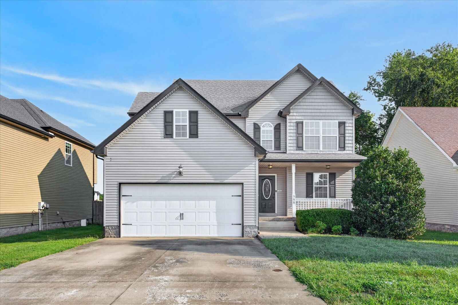Property Photo: 566 Falkland Circle TN 37042