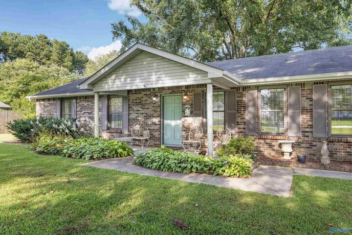Property Photo:  1861 New Center Road  AL 35640 