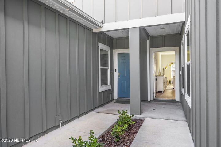 Property Photo: 9139 Stony Brook Road FL 32256