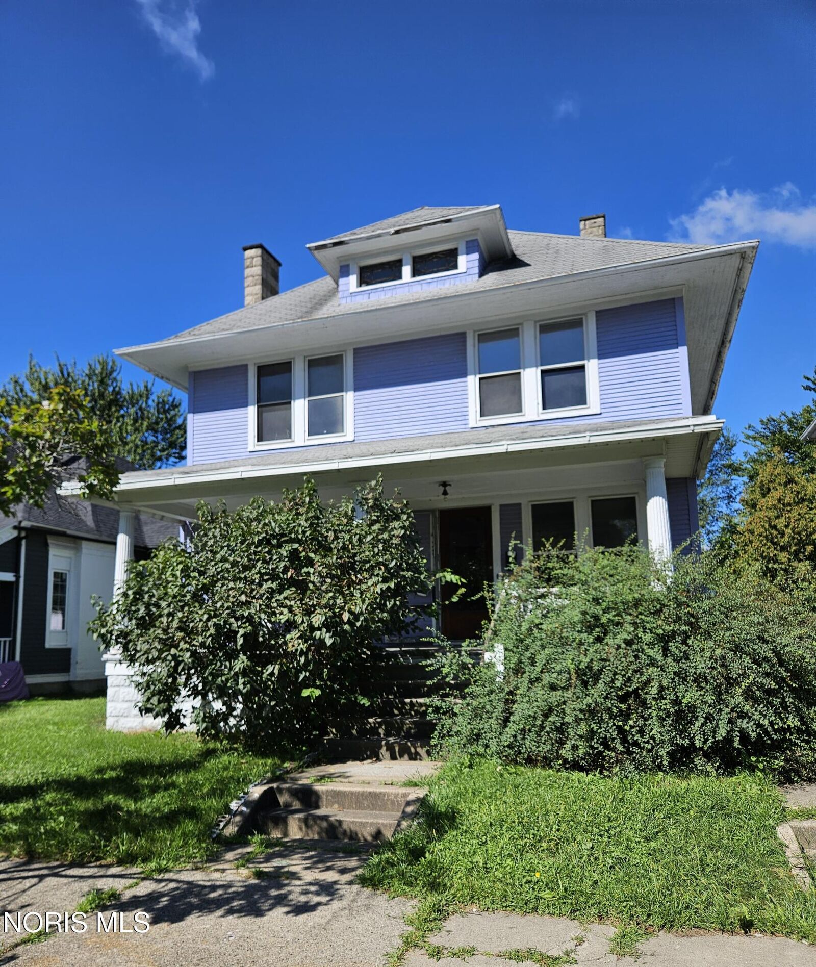Property Photo:  428 Saint Louis Street  OH 43605 
