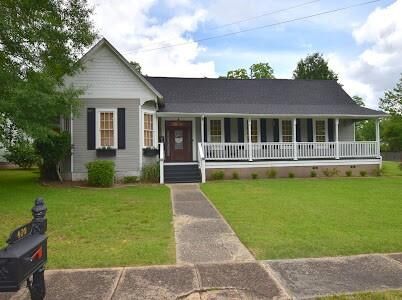 Property Photo: 410 W Michigan Street MS 39470