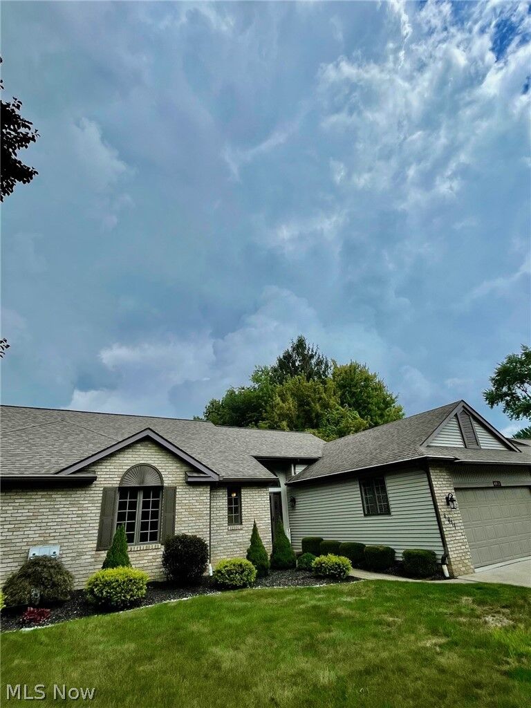 Property Photo:  4911 NW Pond Drive NW  OH 44720 