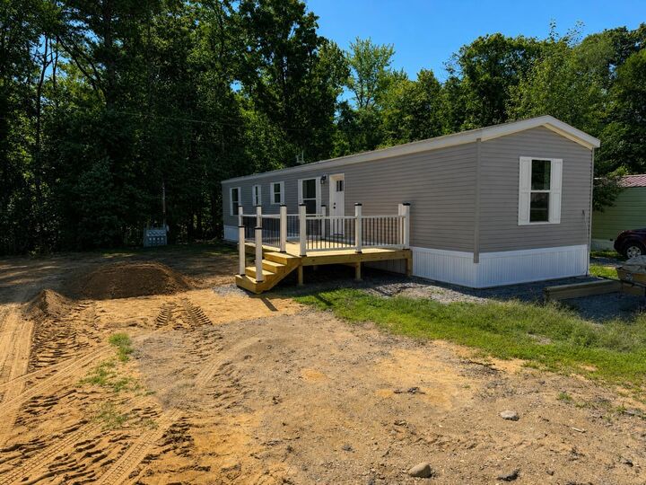 Property Photo:  5 Northbrook Road  NH 03220 