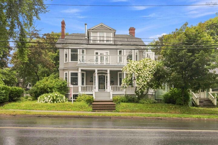 1793 Oxford Street — photo 1