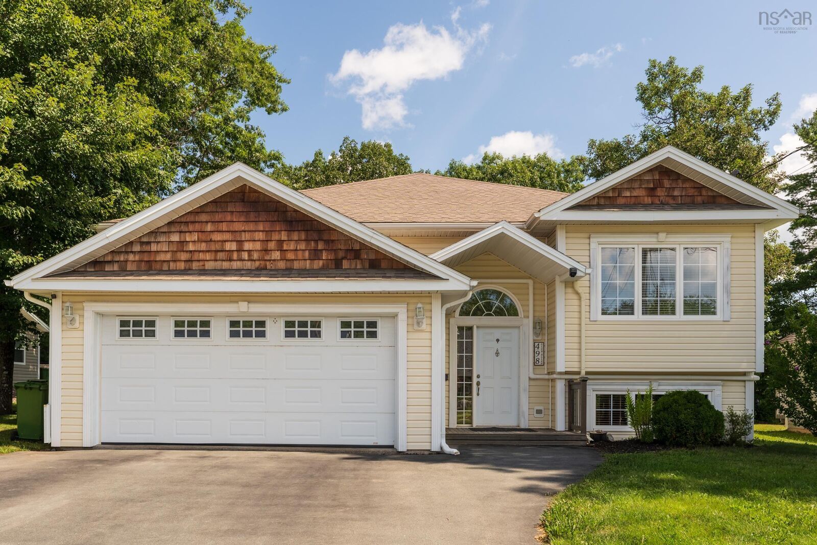 Property Photo:  498 Glen Allan Drive  NS B4V 0B1 