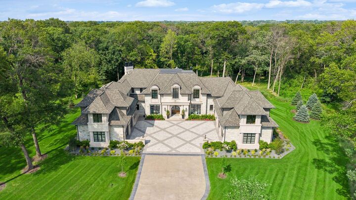 Property Photo: 14 Cherrywood Circle MN 55127