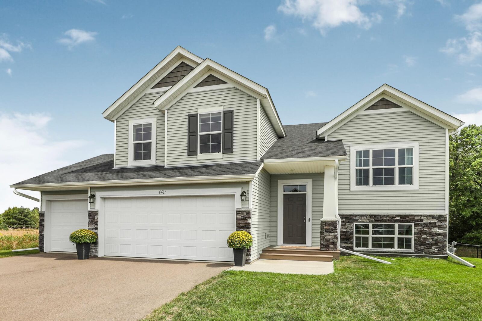 Property Photo: 4765 8th Street Loop NE MN 56304