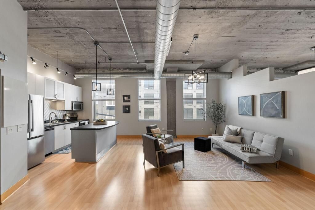 Property Photo: 918 3rd St N 207 MN 55401