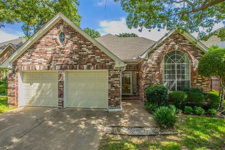Property Photo: 3107 Lake Oak Drive TX 76017