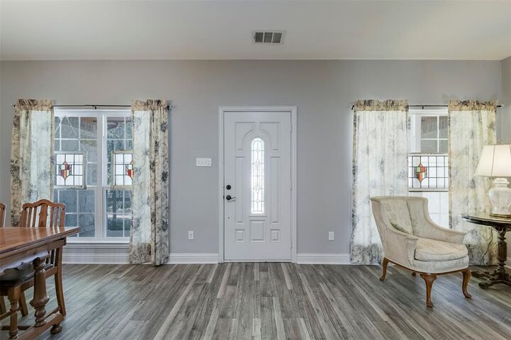 Property Photo: 401 Carter Road TX 76651