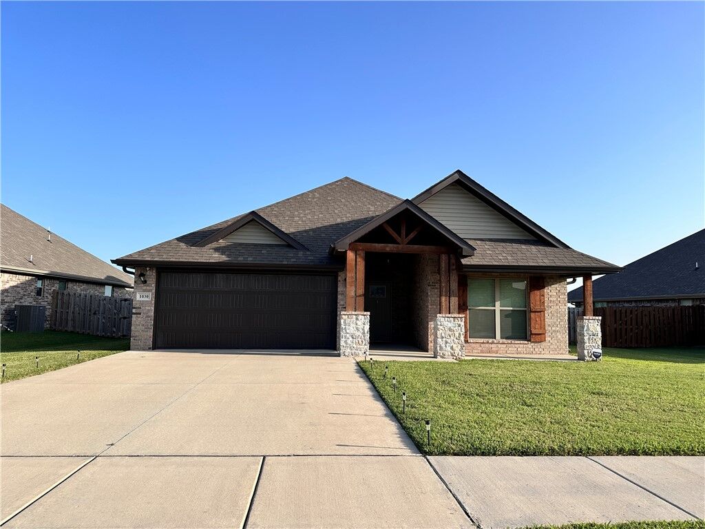 Property Photo:  1030 Winesap Drive  AR 72712 