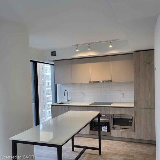 Property Photo:  47 Mutual Street 503  ON M5B 0C5 