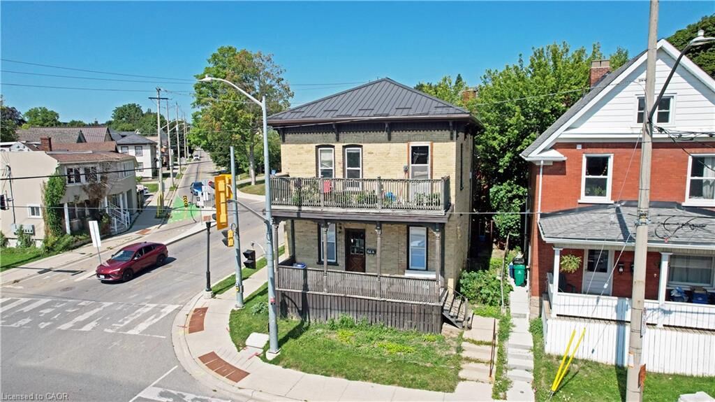 Property Photo:  116 Weber Street E  ON N2H 1C9 