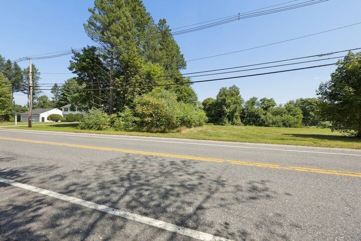 Property Photo:  95B Shrewsbury Street  MA 01583 