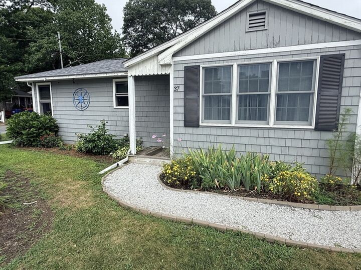 Property Photo:  37 Beechwood Place  MA 02532 