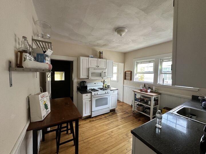 Property Photo: 283 Alewife Brook Pkwy 2 MA 02144